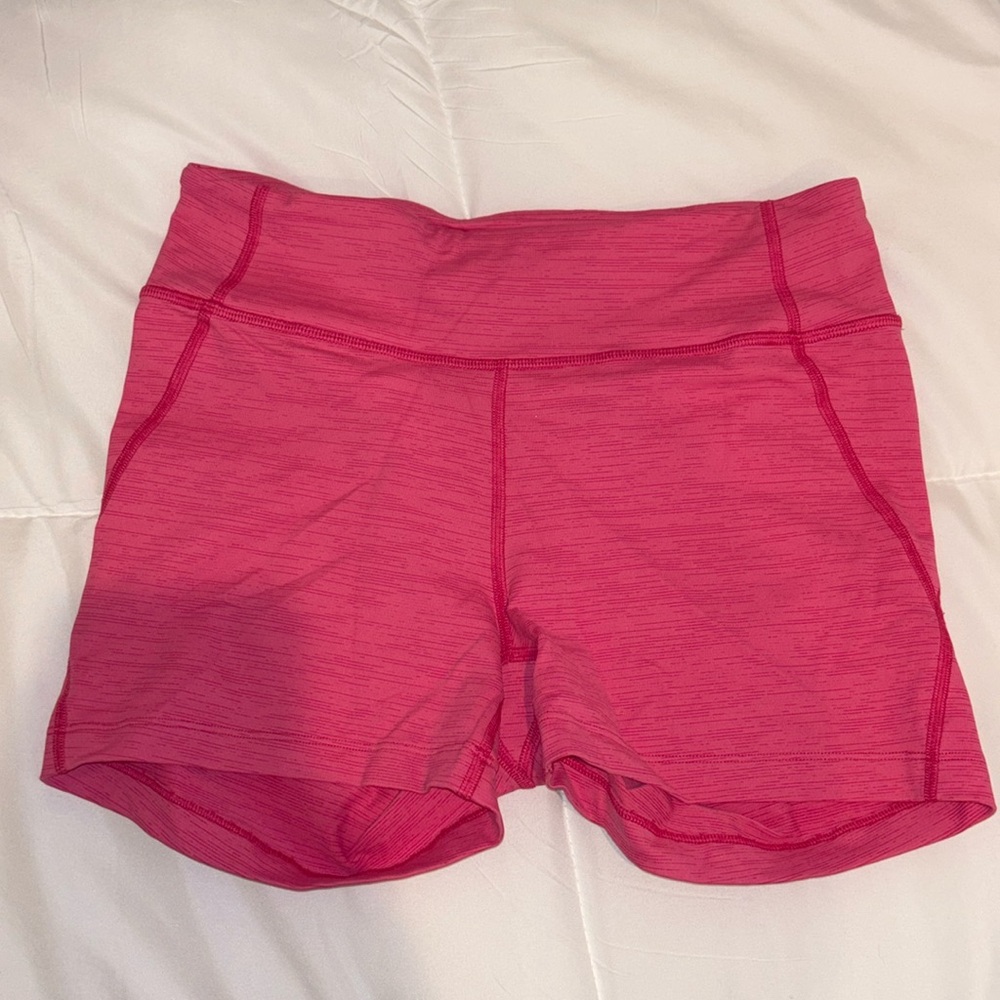 Outdoor Voices 3" workout short LINERLESS - Size M